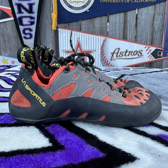 Size 7 - La Sportiva Tarantulace‎ Men's Black Red Leather Athletic Shoes - Picture 4 of 7